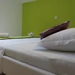Beautiful Green Studio Apartment